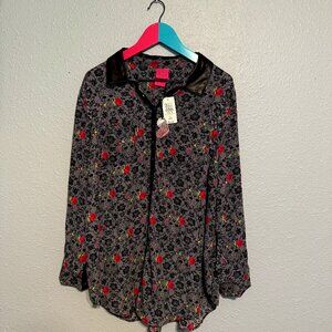 Betsey Johnson Tunic blouse Torrid 2x Floral Skulls with leather trim
